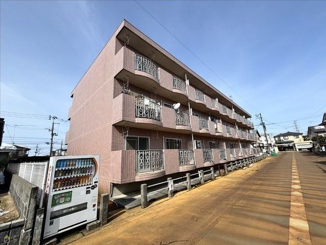 Pure Town Hanazono 2LDK Apartment for Rent in Nagaoka - Thumbnail 3