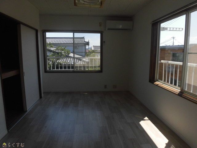1K Apartment for Rent in Kashiwazaki, Niigata - 28,000 Yen - Thumbnail 3