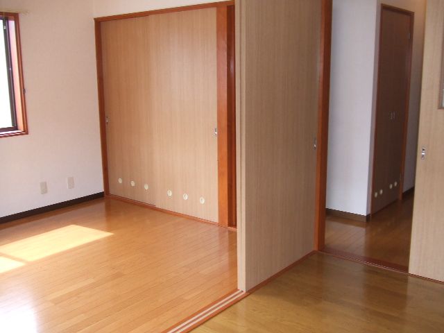 2DK Apartment for Rent in Kashiwazaki, Niigata - No Key Money - Thumbnail 3