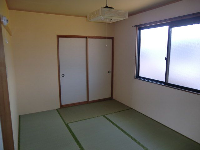 2DK Apartment for Rent in Mitsuke, Niigata - No Key Money - Thumbnail 3