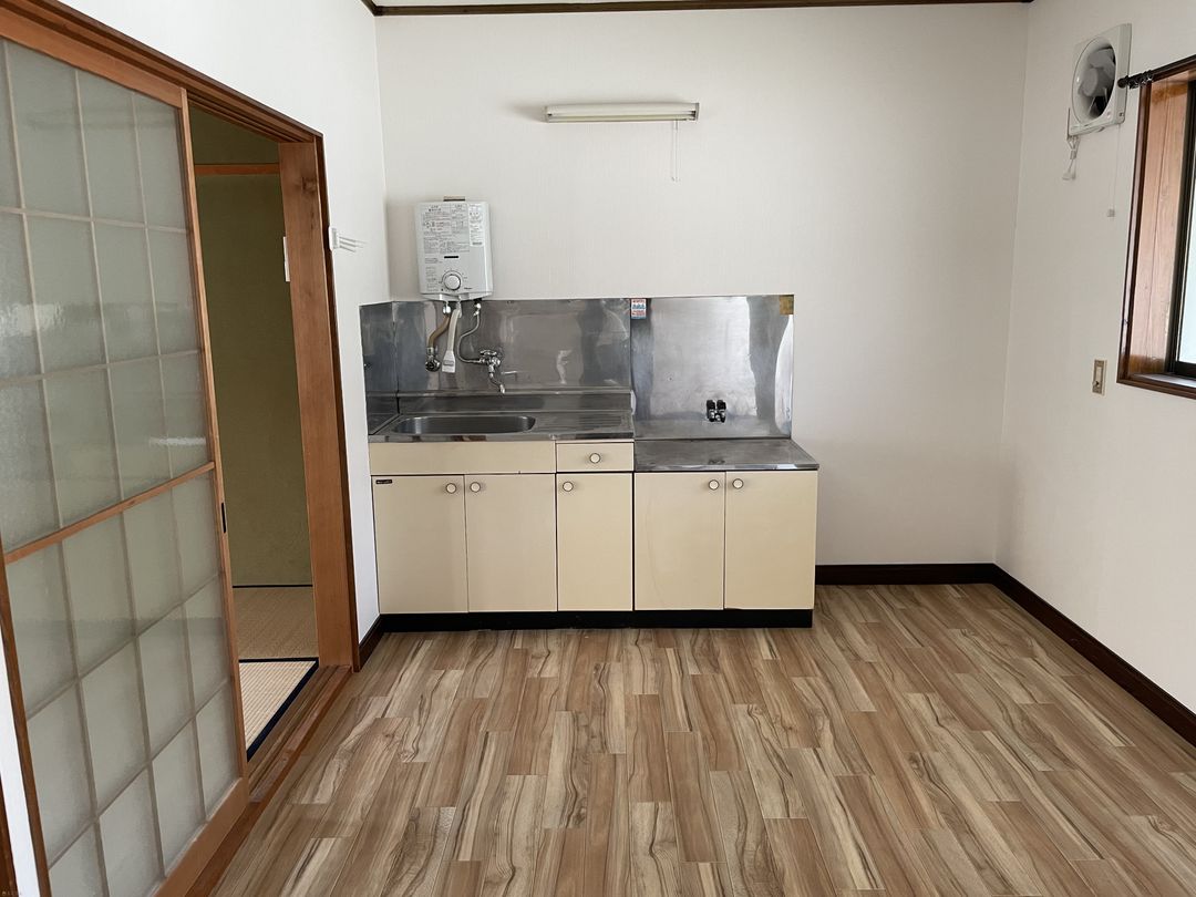Co-op Kimura 2DK Apartment for Rent in Nagaoka - Thumbnail 4