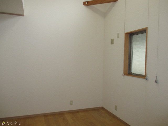 1LDK Apartment for Rent in Kashiwazaki, Niigata - Free Internet - Thumbnail 3