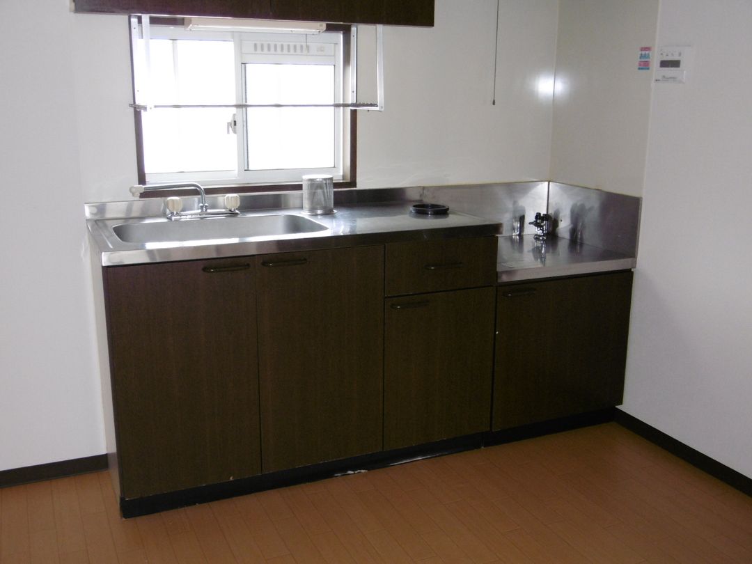 3DK Apartment for Rent in Niigata City Chuo Ward - Thumbnail 2