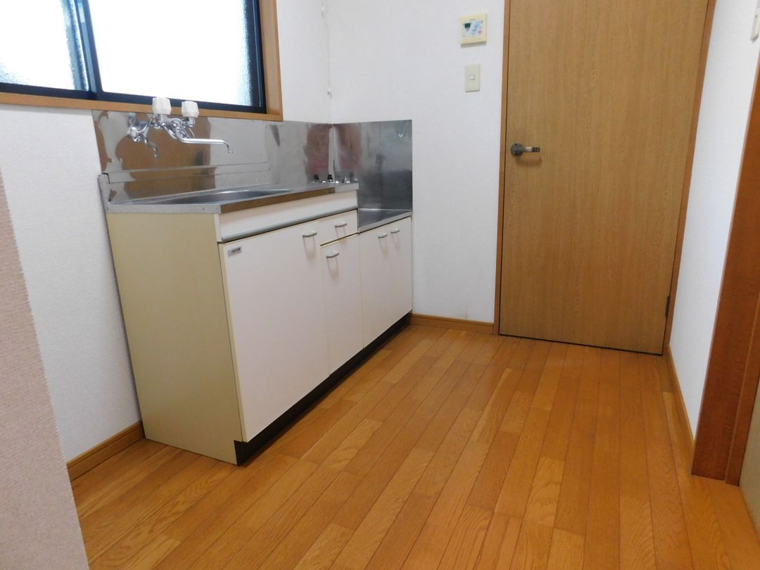 1DK Apartment for Rent in Nagaoka, Niigata - Shine Heights - Thumbnail 3