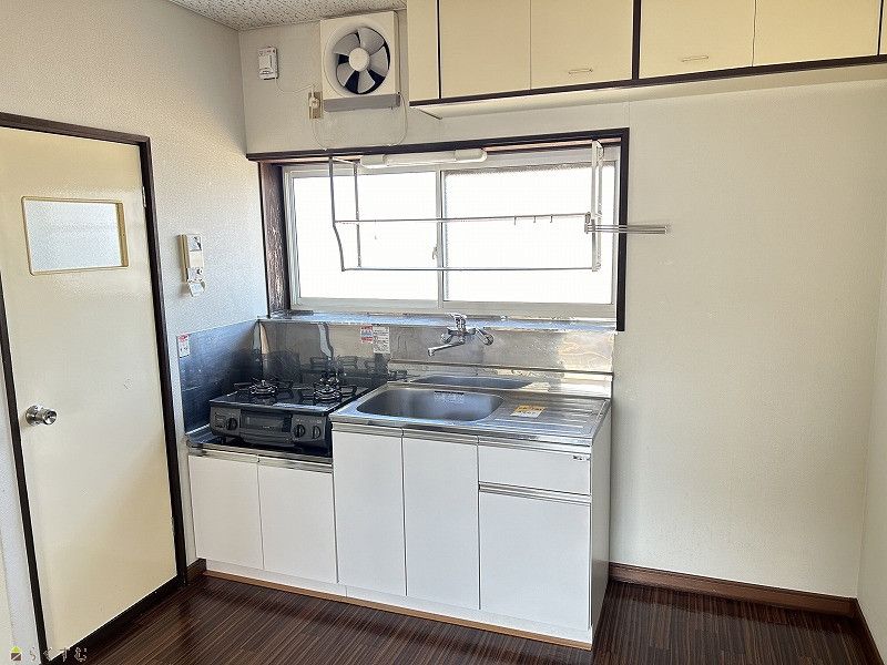 Cozy 2DK Apartment for Rent in Nagaoka, Niigata - Thumbnail 4