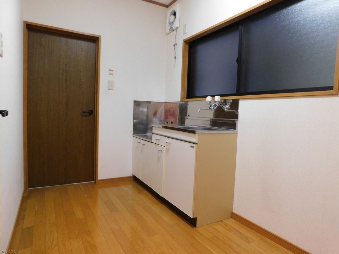 Renovated 1DK Apartment for Rent in Nagaoka, Niigata - Thumbnail 4