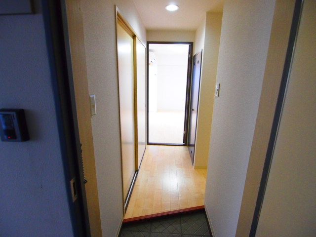 Liberty Plaza Gofukumachi 1DK Apartment for Rent in Nagaoka - Thumbnail 3