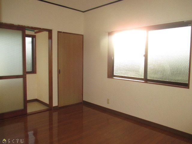 2LDK Apartment for Rent in Kashiwazaki, Niigata - Thumbnail 3