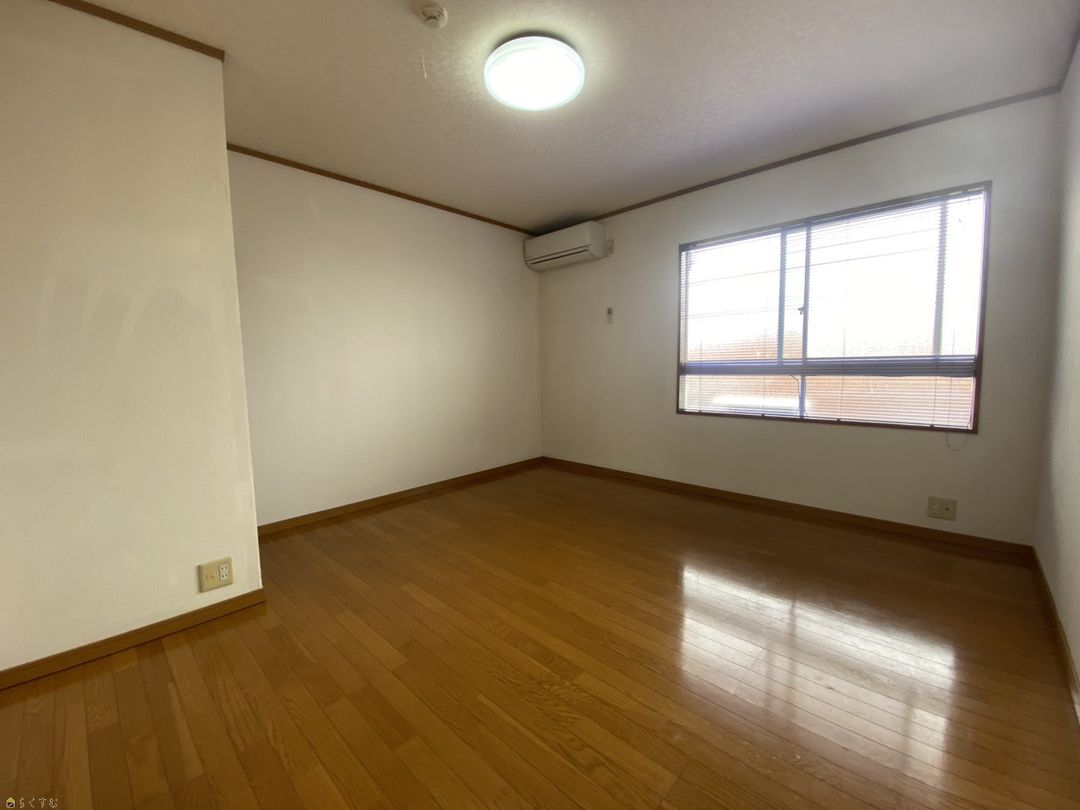 1K Apartment for Rent in Mitsuke, Niigata - Top Floor, No Key Money - Thumbnail 4