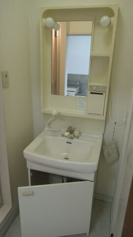 1K Apartment for Rent in Quiet Nagaoka Neighborhood - Thumbnail 4