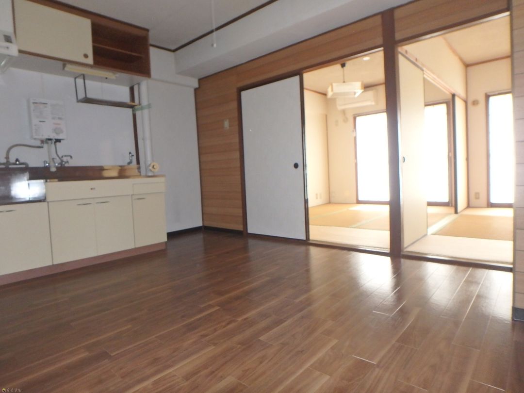 Nagaoka Heights 3DK Apartment for Rent near Nagaoka Station - Thumbnail 2
