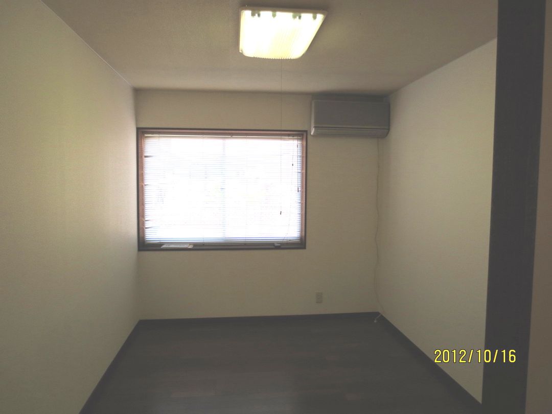 1K Apartment for Rent in Nagaoka, Niigata - 30,000 Yen - Thumbnail 3