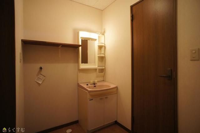 Maison Bordeaux B 2DK Apartment for Rent in Nagaoka, Niigata - Thumbnail 2