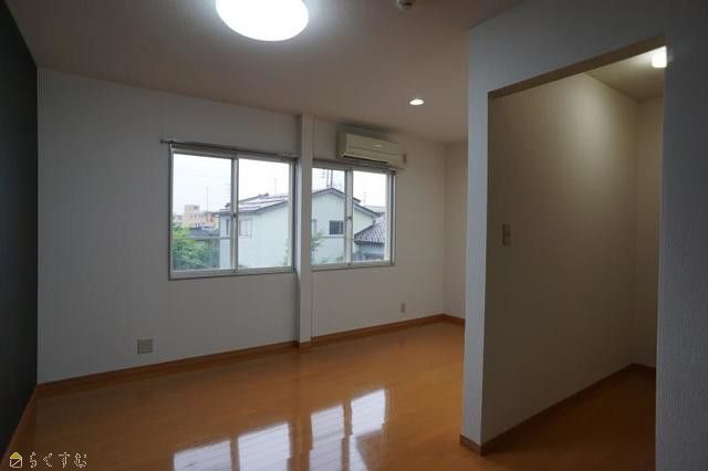 2LDK Townhouse for Rent in Nagaoka, Niigata - 66.1 sqm - Thumbnail 3