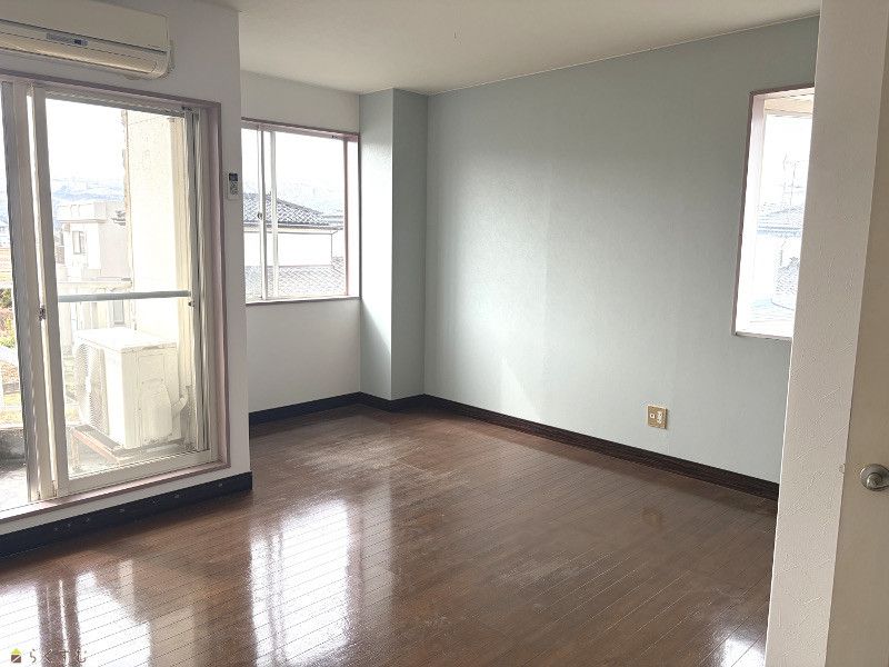 1K Apartment for Rent in Kashiwazaki, Niigata - Near Station - Thumbnail 3