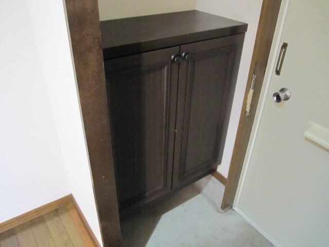 Step Two 201: 2DK Apartment for Rent in Kashiwazaki, Niigata - Thumbnail 2