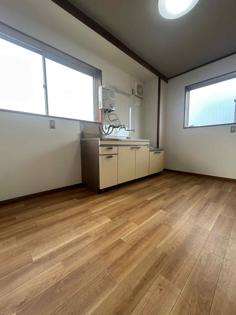 Renovated 2DK Apartment for Rent in Nagaoka, Niigata - Thumbnail 2