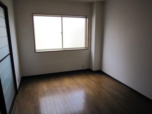 Rent 2DK Apartment in Kashiwazaki, Niigata - Cozy & All-Electric - Thumbnail 4