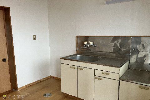Memory Apartment 2K Rental in Kashiwazaki, Niigata - Thumbnail 3