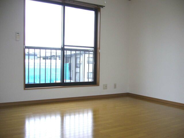 Maisonette 3DK Apartment for Rent in Nagaoka, Niigata - Thumbnail 2