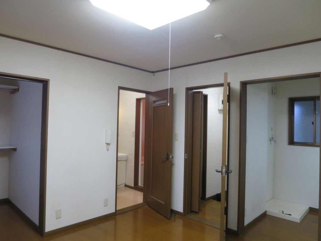1K Apartment for Rent in Nagaoka, Niigata - Green Shimizu 202 - Thumbnail 3