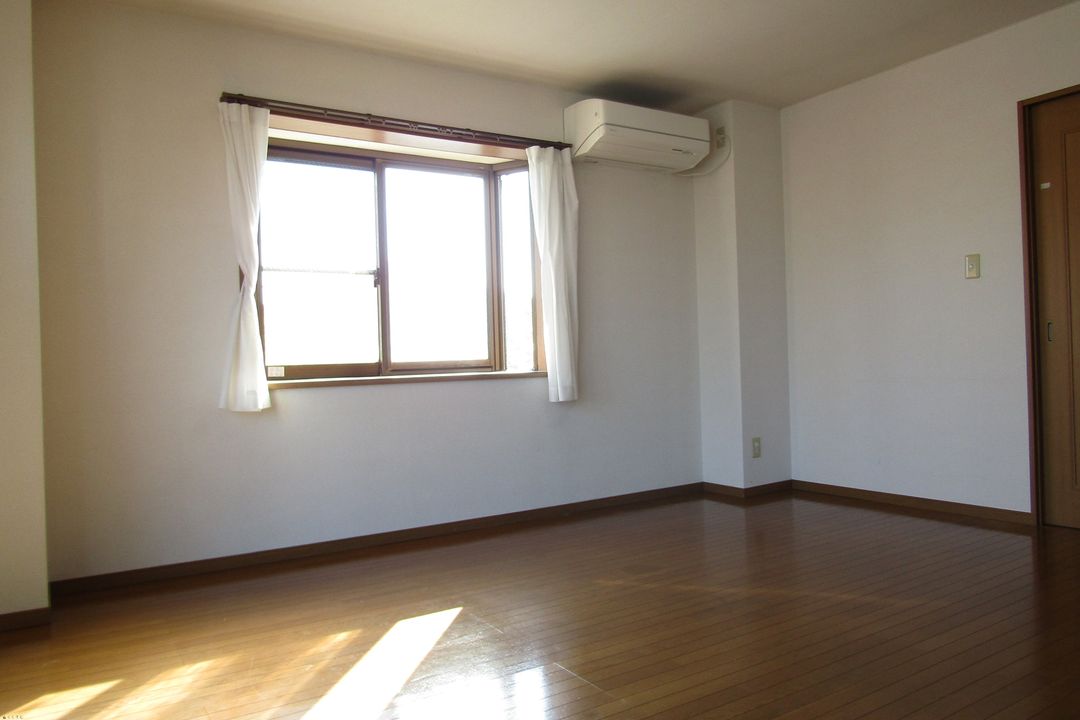 3LDK Apartment for Rent in Nagaoka with Fireworks View - Thumbnail 4