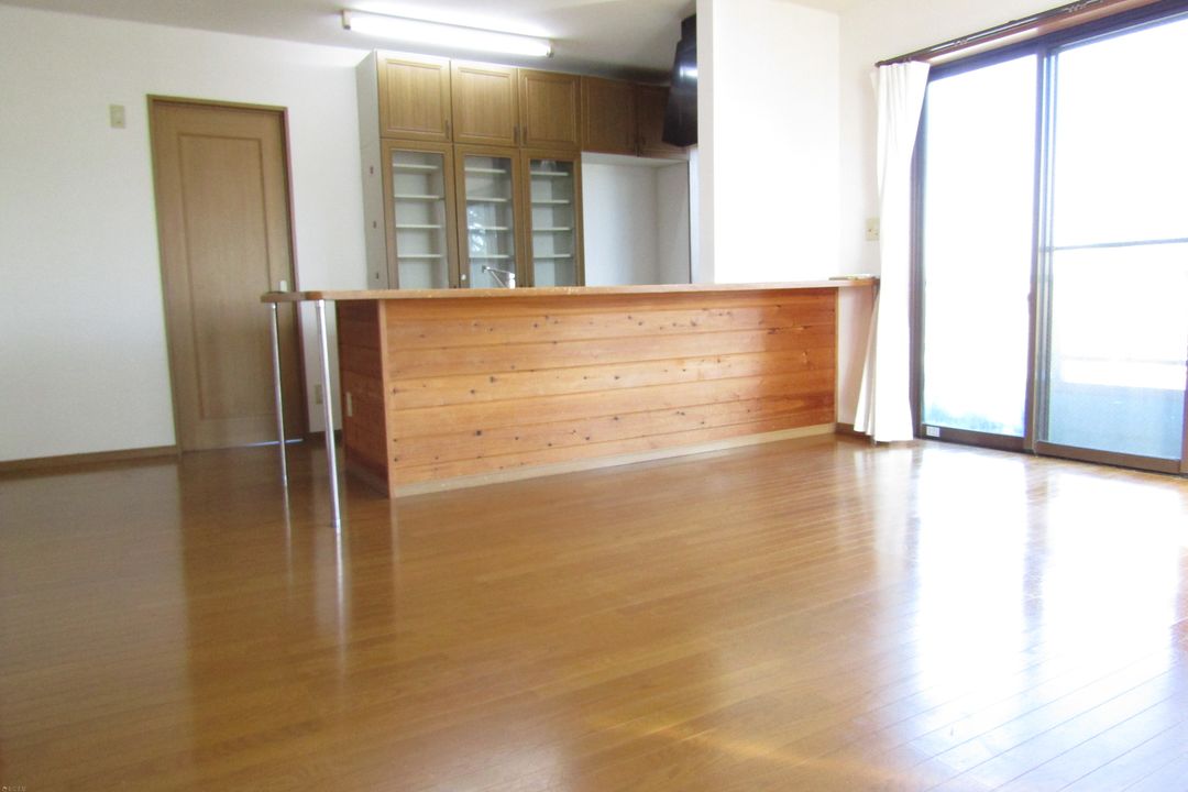 3LDK Apartment for Rent in Nagaoka with Fireworks View - Thumbnail 2