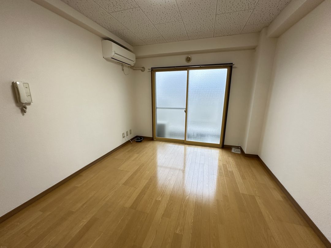 1K Apartment for Rent in Nagaoka, Niigata - Ribon Nagaoka - Thumbnail 3