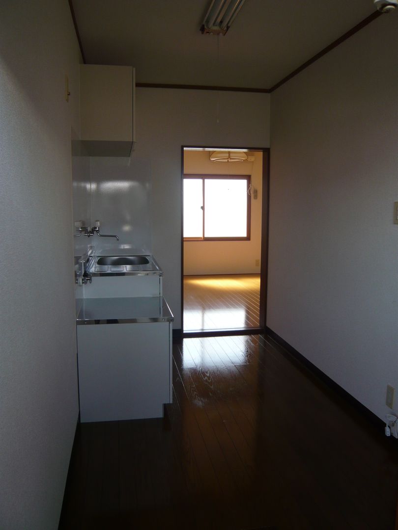 1K Apartment for Rent in Nagaoka, Niigata - 25,000 Yen - Thumbnail 4