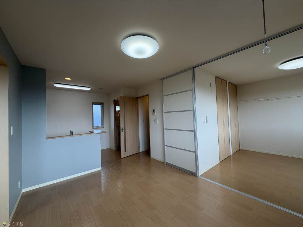 2LDK Apartment for Rent in Mitsuke, Niigata - 58,000 yen - Thumbnail 3