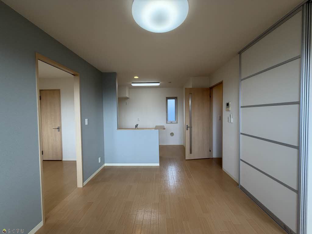 2LDK Apartment for Rent in Mitsuke, Niigata - 58,000 yen - Thumbnail 2