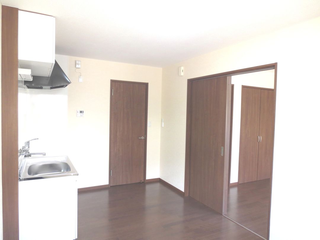 Renovated 1LDK Apartment for Rent in Nagaoka, Niigata - Thumbnail 4