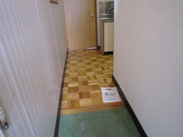 1K Apartment for Rent in Kashiwazaki, Niigata - 33,000 Yen - Thumbnail 4
