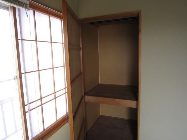 1K Apartment for Rent in Kashiwazaki, Niigata - 33,000 Yen - Thumbnail 2