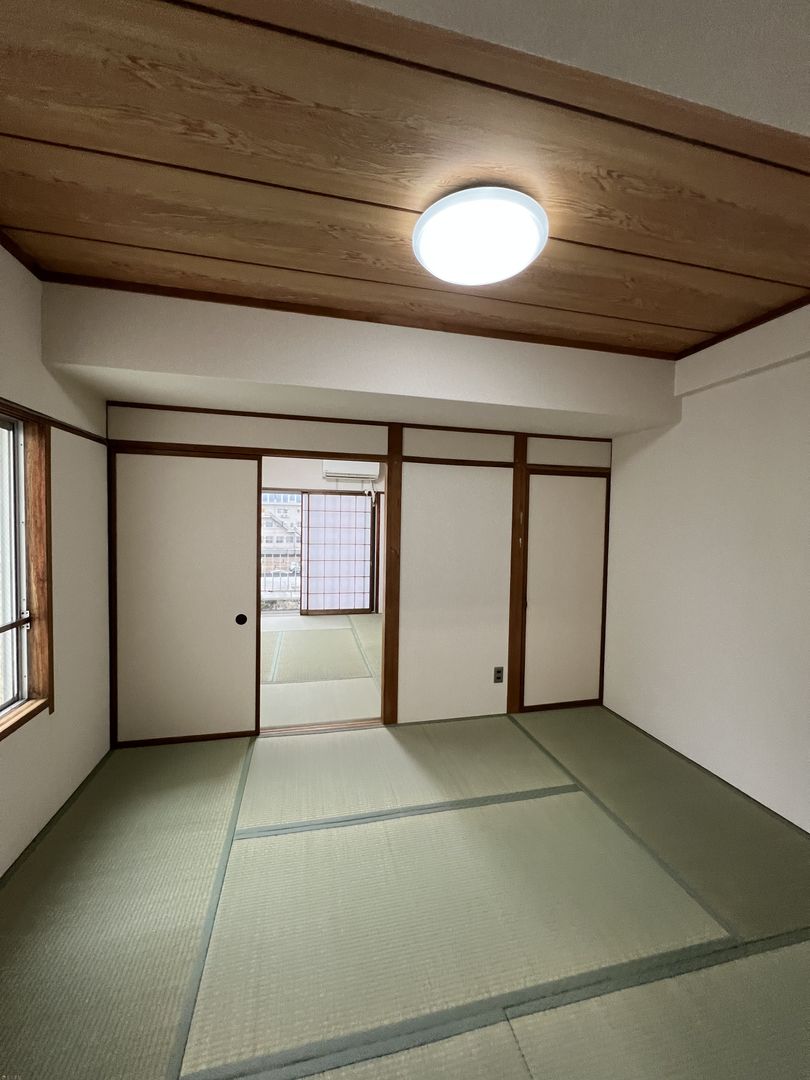 YM Residence 402 2DK Apartment for Rent in Nagaoka - Thumbnail 2