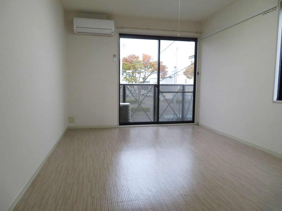 2DK Apartment for Rent in Nagaoka, Niigata - Royal Palace A - Thumbnail 4