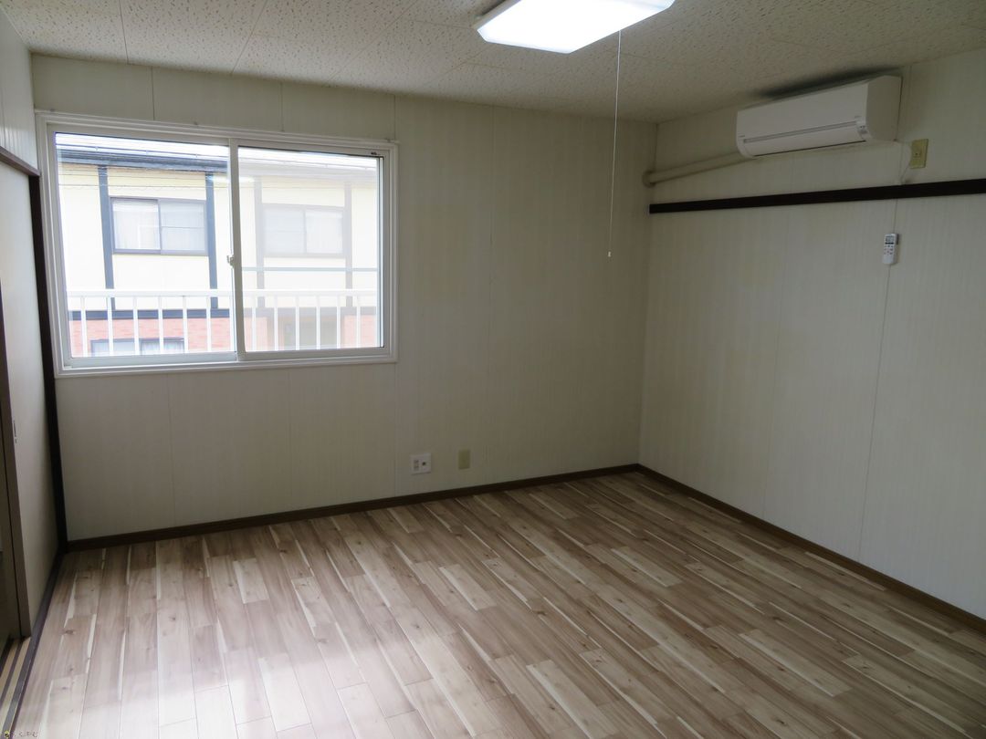 1DK Apartment for Rent in Quiet Nagaoka Neighborhood - Thumbnail 2