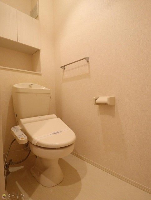 2LDK Apartment for Rent in Nagaoka with Free Internet - Image 1