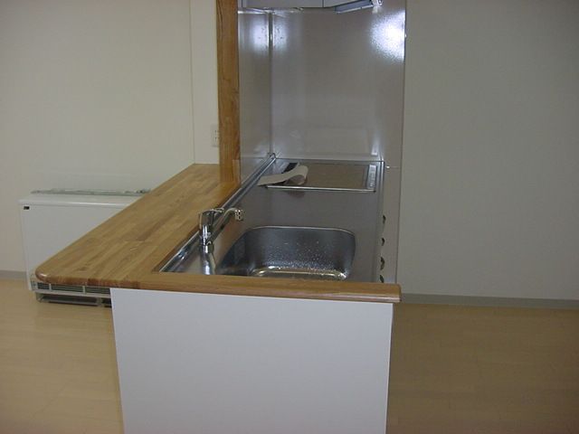 2LDK Apartment for Rent in Nagaoka, Niigata - Sun Forest Akebono - Thumbnail 2