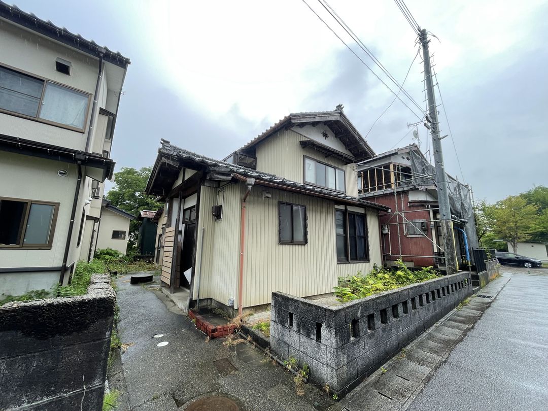 Rent 5DK Detached House in Quiet Nagaoka Neighborhood, Pets OK - Thumbnail 2