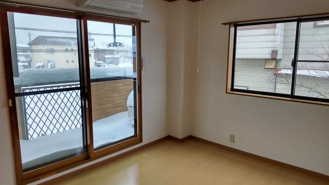 Renovated 3LDK Maisonette Apartment for Rent in Joetsu, Niigata - Thumbnail 3
