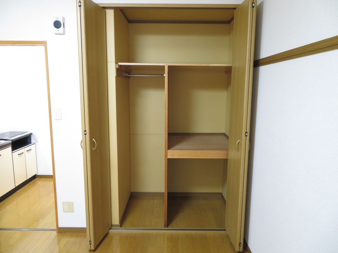 1K Apartment for Rent in Nagaoka, Niigata - 35,000 Yen - Thumbnail 2