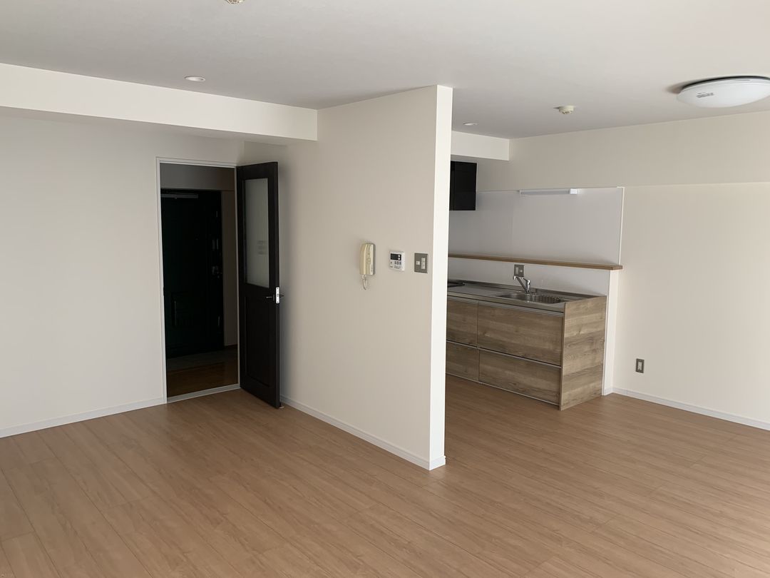 Renovated 2LDK Apartment for Rent in Nagaoka, Niigata - Thumbnail 3