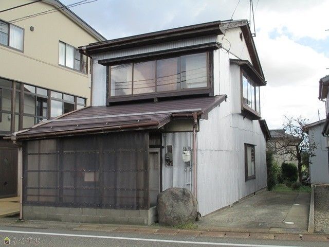 Retro Machiya-Style 4K House for Rent in Joetsu, Niigata - Thumbnail 2