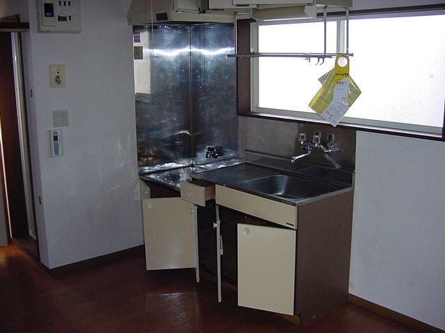 2DK Apartment for Rent in Nagaoka, Niigata - 40,000 Yen - Thumbnail 2