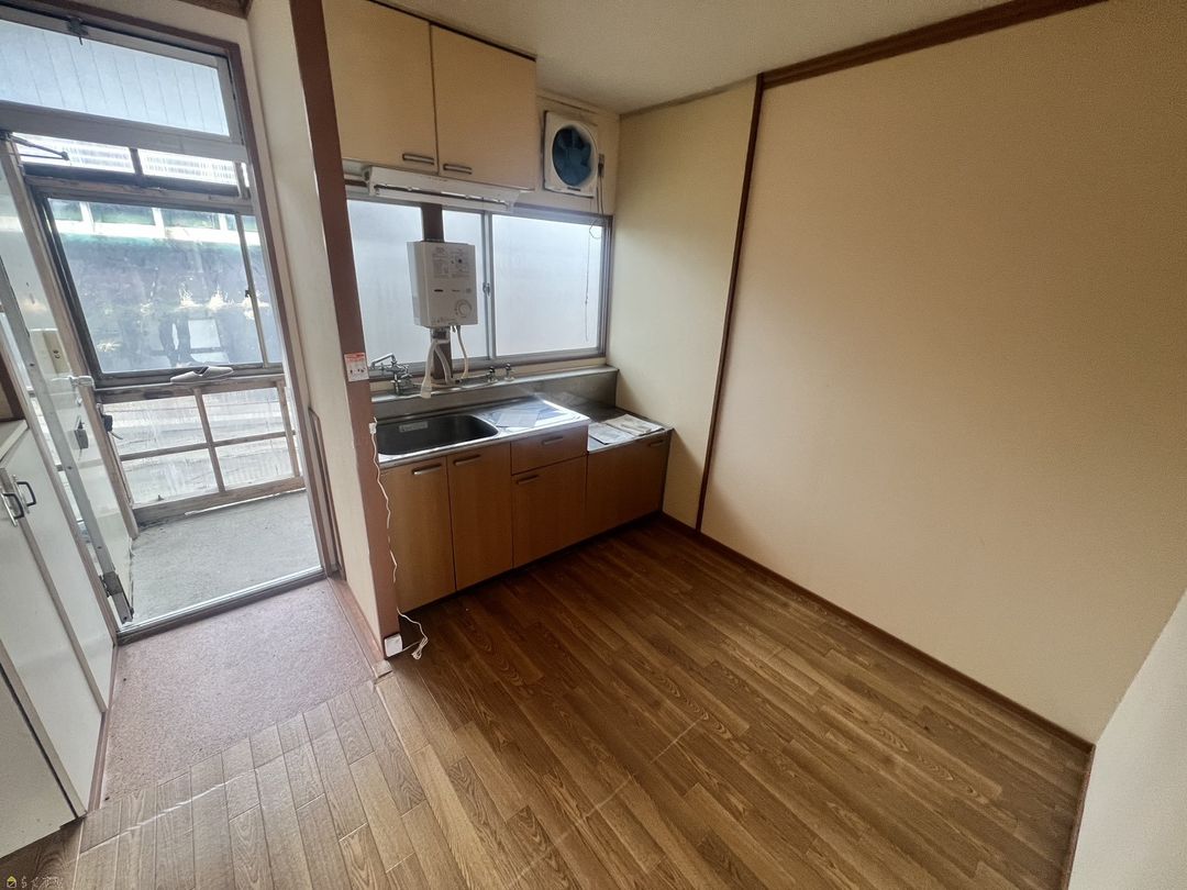 2K Apartment for Rent in Joetsu, Niigata - No Deposit Required - Thumbnail 4