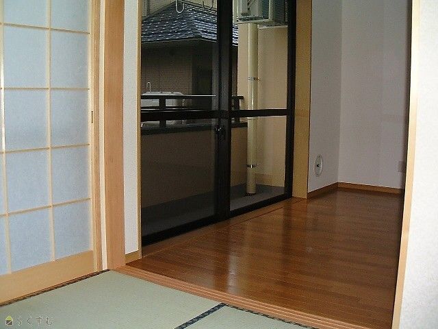 3LDK Apartment for Rent in Joetsu, Niigata - 70,000 Yen - Thumbnail 2