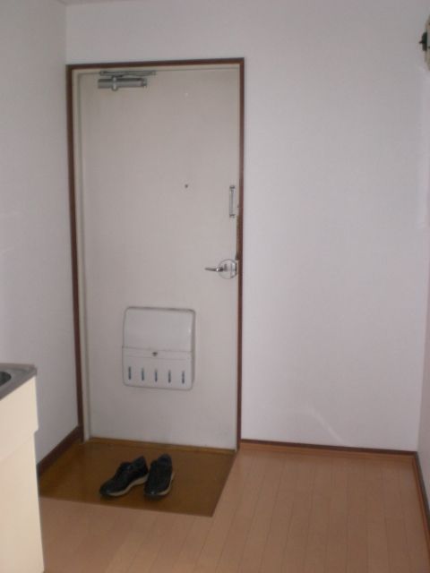 Euro Heights Chite 205: 1K Apartment for Rent in Nagaoka, Niigata - Thumbnail 4
