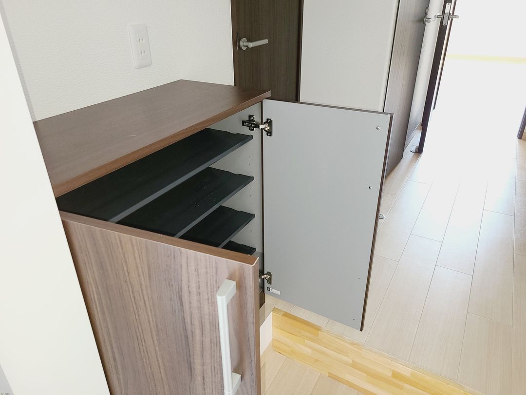 Modern 1R Apartment for Rent in Mitsuke, Niigata - 2023 Build - Thumbnail 4