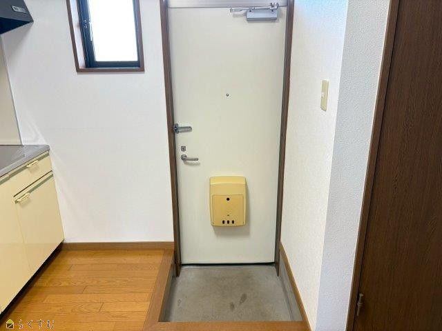 1K Apartment for Rent in Nagaoka with Free Wi-Fi & Parking - Thumbnail 2